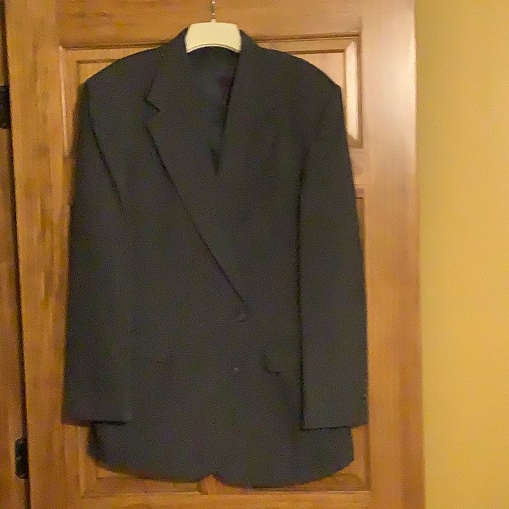 Andhurst suit